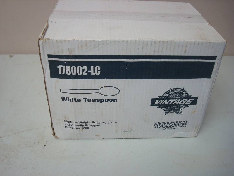 Box Of New 1000 Plastic Spoons