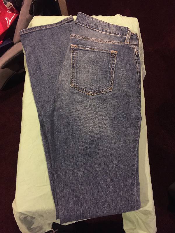 Eddie Bauer Womans Jeans (Size 6 - Gently Used)