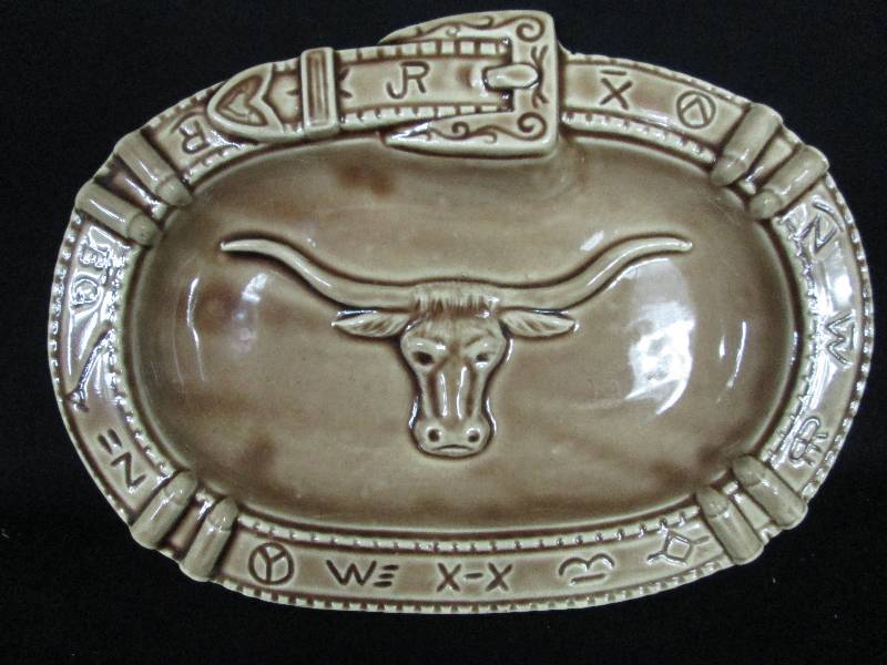 lot 10 image: McCoy Western Longhorn Gun belt  Ashtray