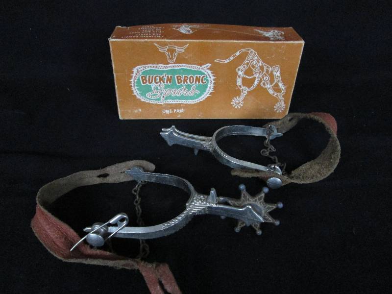 lot 12 image: Buckn Bronc Spurs