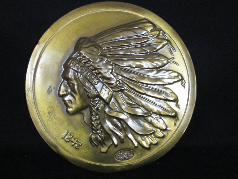 lot 14 image: Iroquois BeverageBeer Plaque