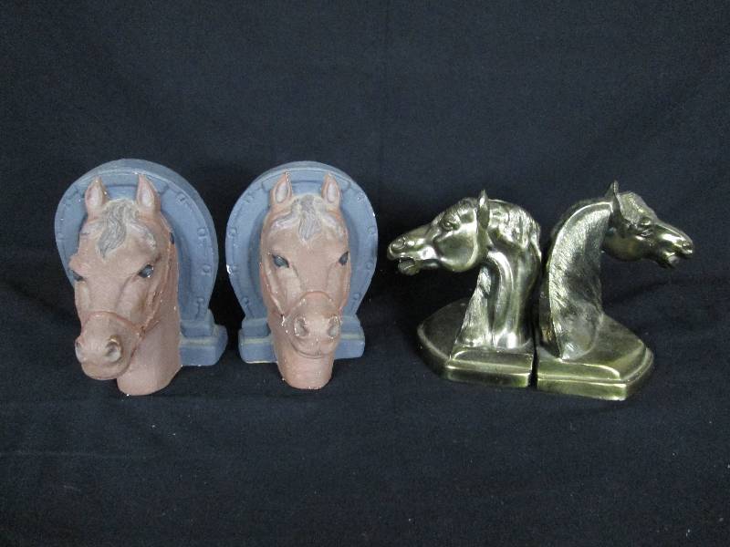 lot 16 image: 2 Pair Horse Bookends