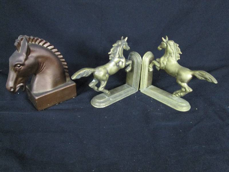 lot 20 image: Brass horse Bookends