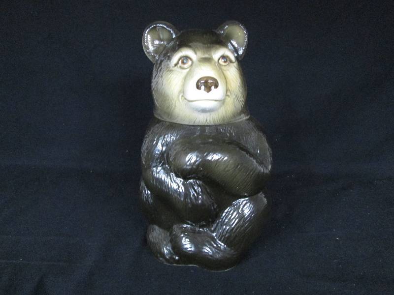 lot 28 image: Eddie Bauer Bear Cookie Jar