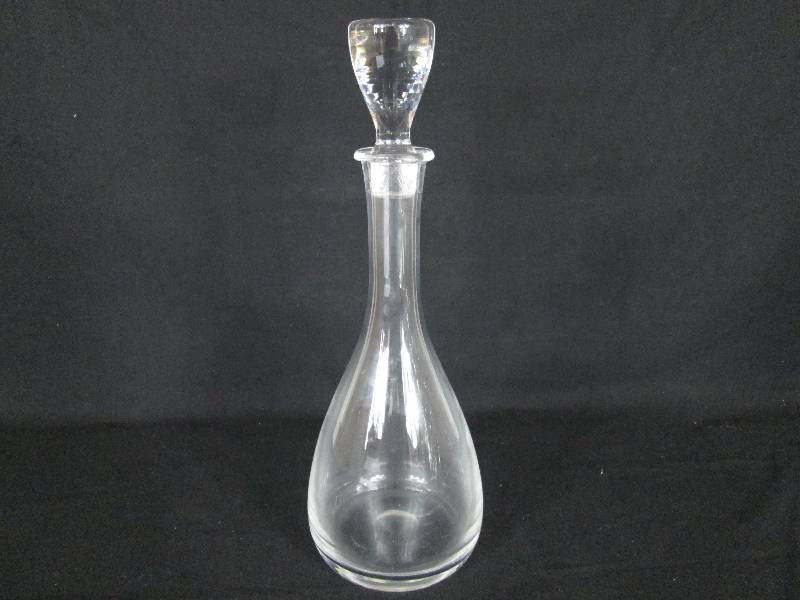 lot 43 image: Hand Blown Glass Decanter