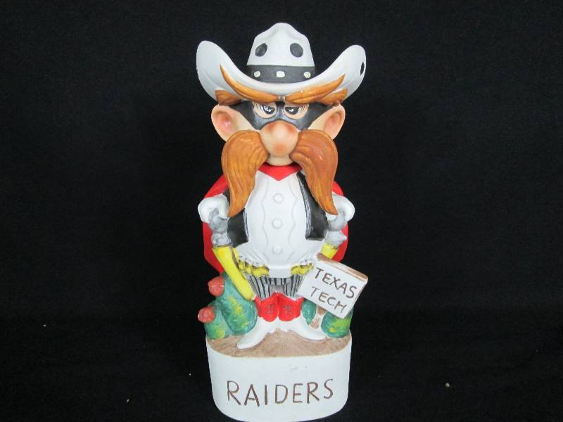 lot 40 image: Texas Tech Raiders Decanter