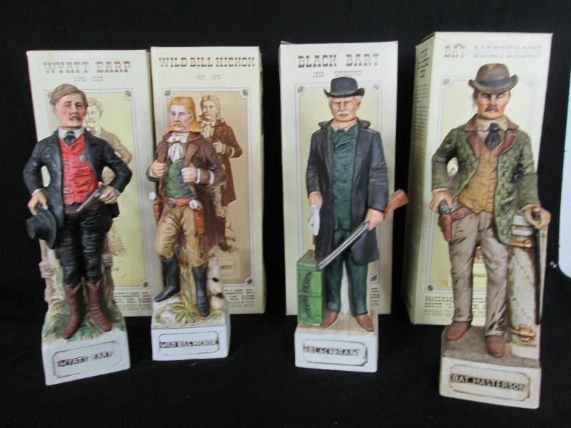 lot 94 image: McCormick Gunfighter Decanters
