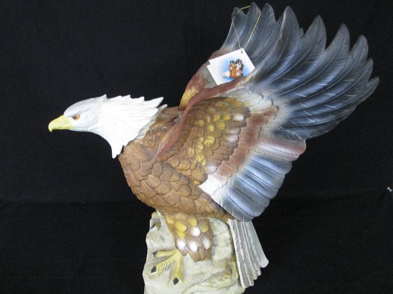 lot 111 image: Rare Ski Country 1 gallon Eagle Decanter