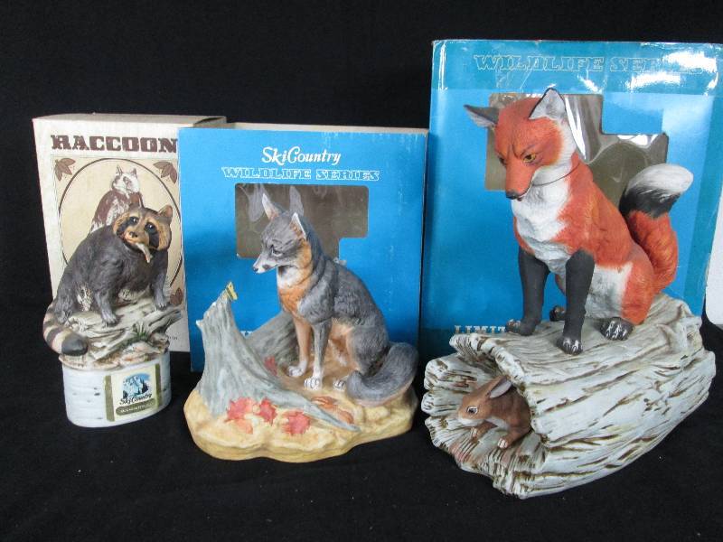 lot 126 image: Ski Country Fox Decanters