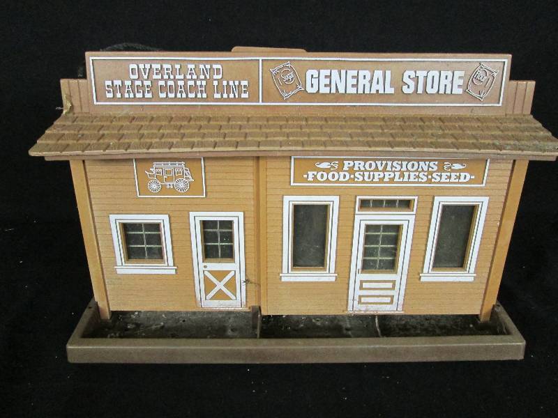 lot 167 image: General Store Bird Feeder