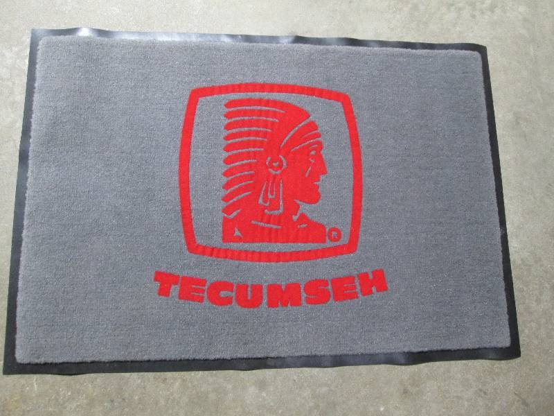 lot 169 image: New Tecumsen Shop Rug