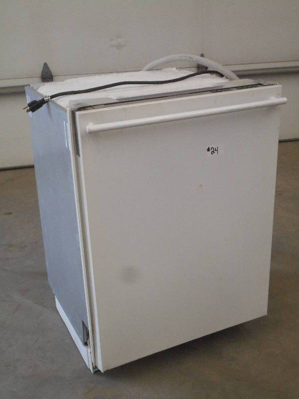lot 24 image: Bosch DLX-Series Dishwasher, Works ...