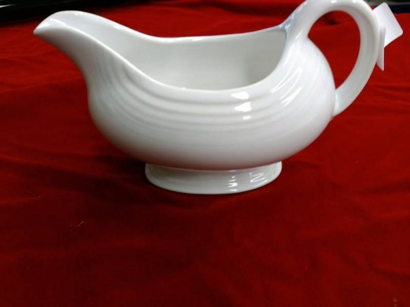lot 14 image: FiestaWare Gravy Boat