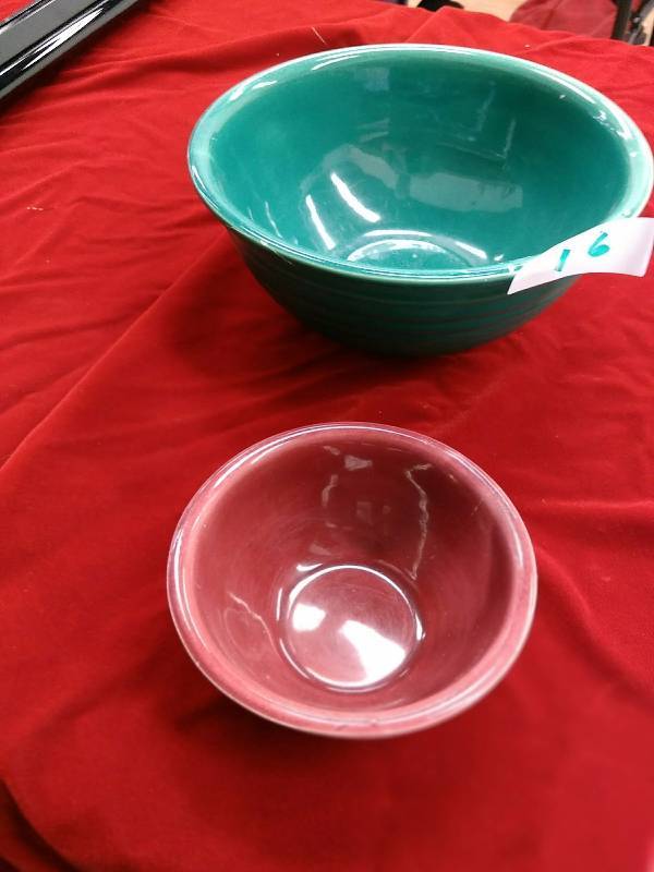 lot 16 image: Ovenware Bowls