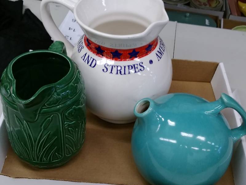 lot 20 image: Pitcher Lot