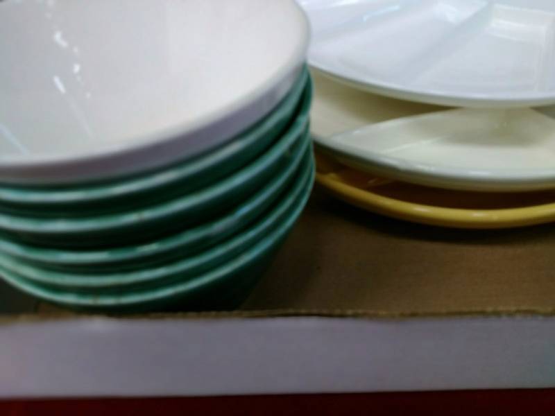 lot 35 image: Vintage Kitchen Lot