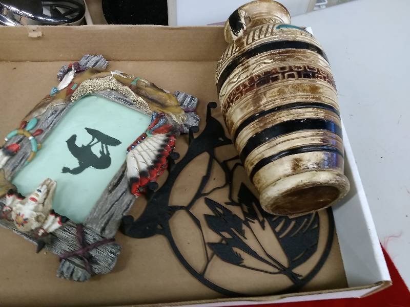 lot 65 image: Native Dcor Lot