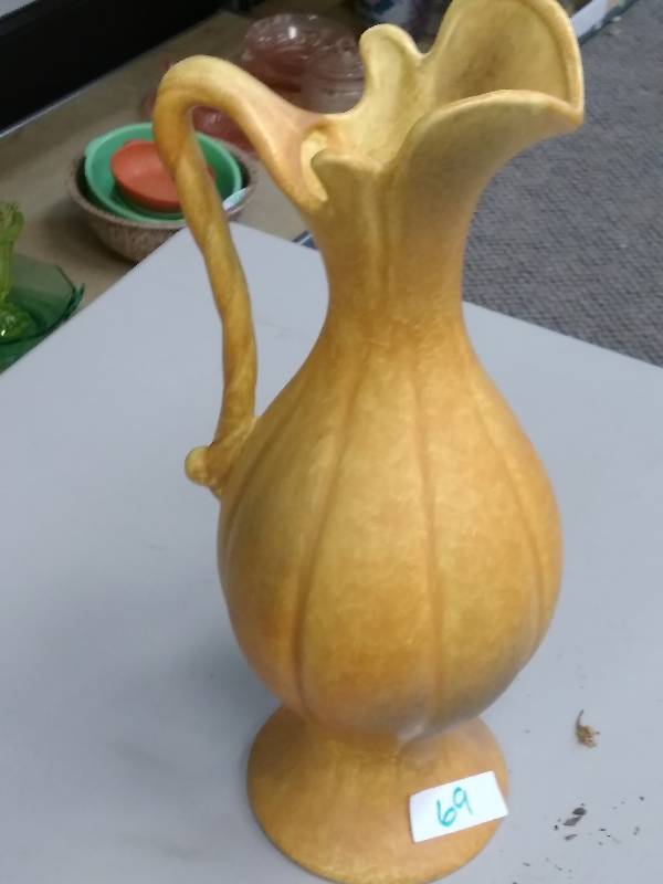 lot 69 image: Haeger Pitcher