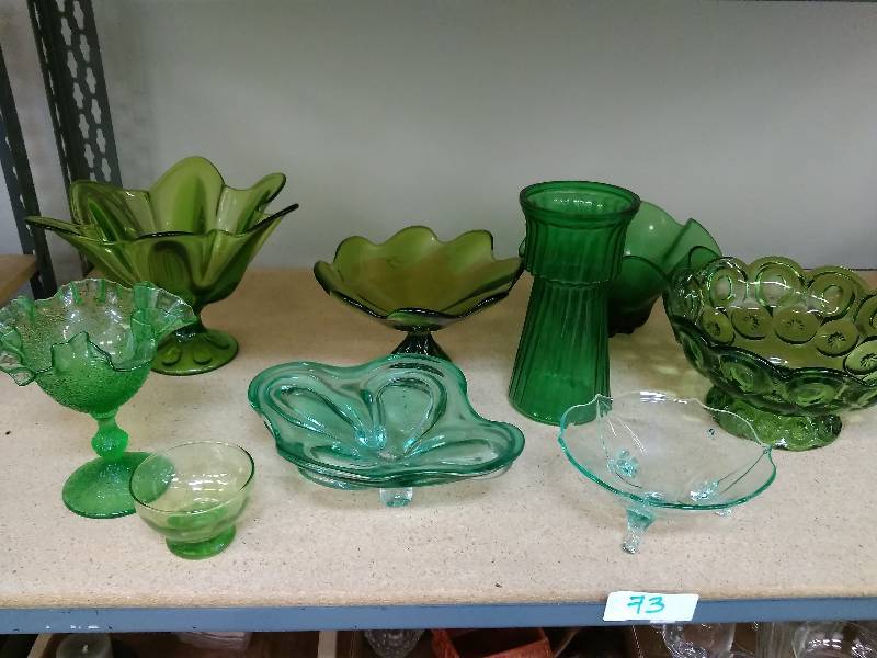 lot 73 image: Vintage Green Glassware Lot