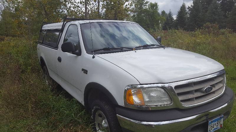 2003 Ford F-150, 4WD with Topper