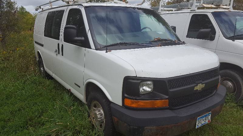 2003 Chevy Express 2500 Cargo Van with Ladder Rack