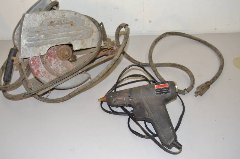 Saw