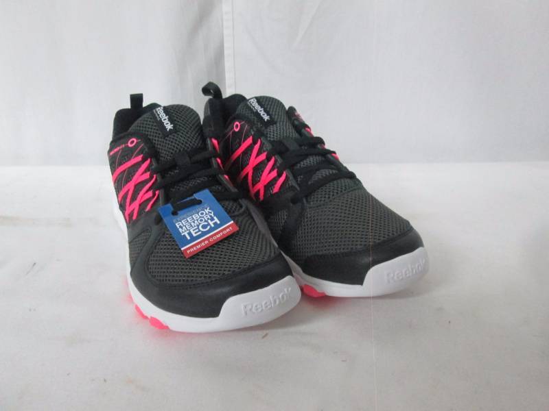 lot 16 image: Reebok Womens Sublite RS 2.0 Training Shoe