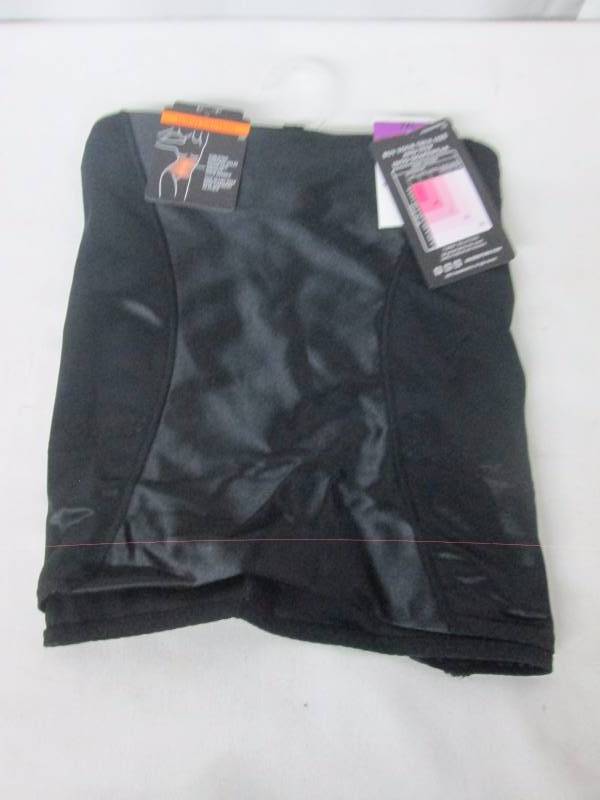 lot 62 image: Flexees Easy Up Pull-On Waistnipper