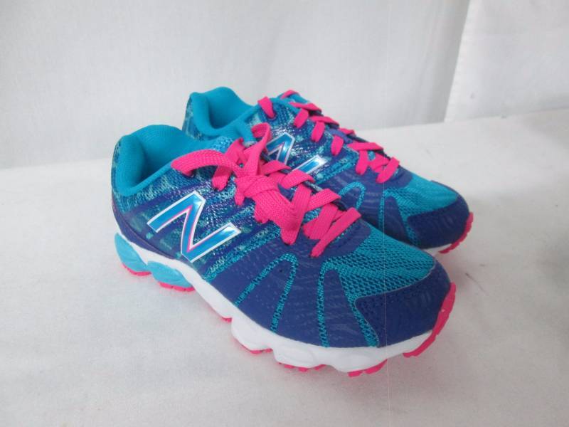 lot 26 image: New Balance Kids 890V5 Running Shoe