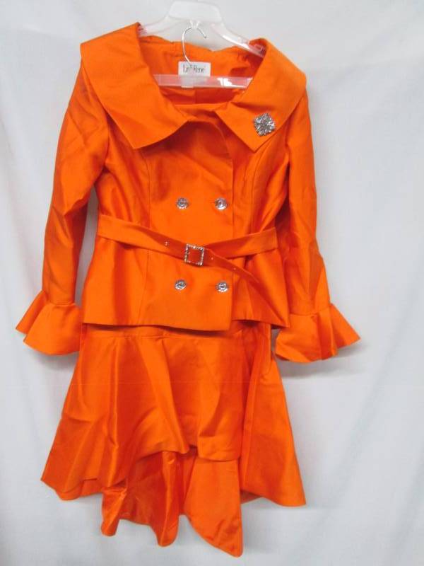 lot 10 image: Lisa Rene Misses 2-pc. Skirt Suit