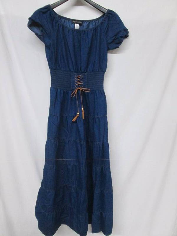 lot 59 image: Wearabouts Tiered Denim Dress