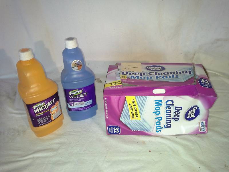 Swifter Mop Pads and Cleaning Fluid