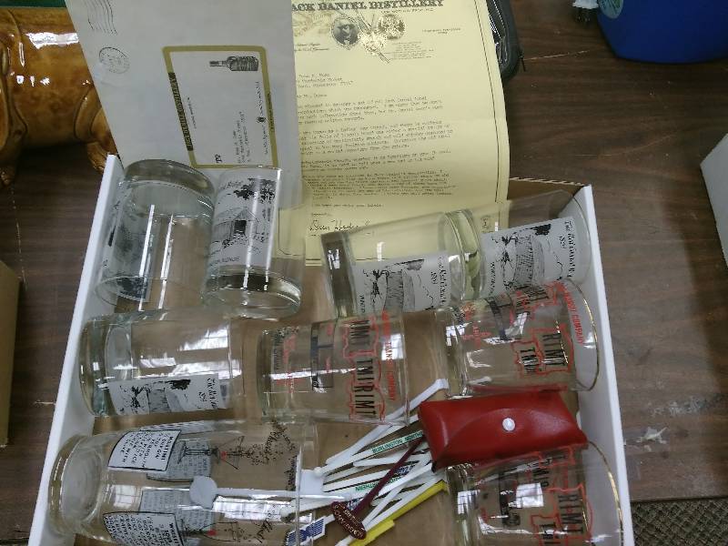 lot 26 image: Liquor Lot