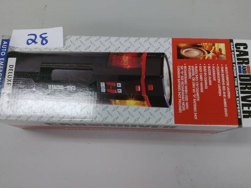lot 28 image: Car & Driver Deluxe Emergency Light