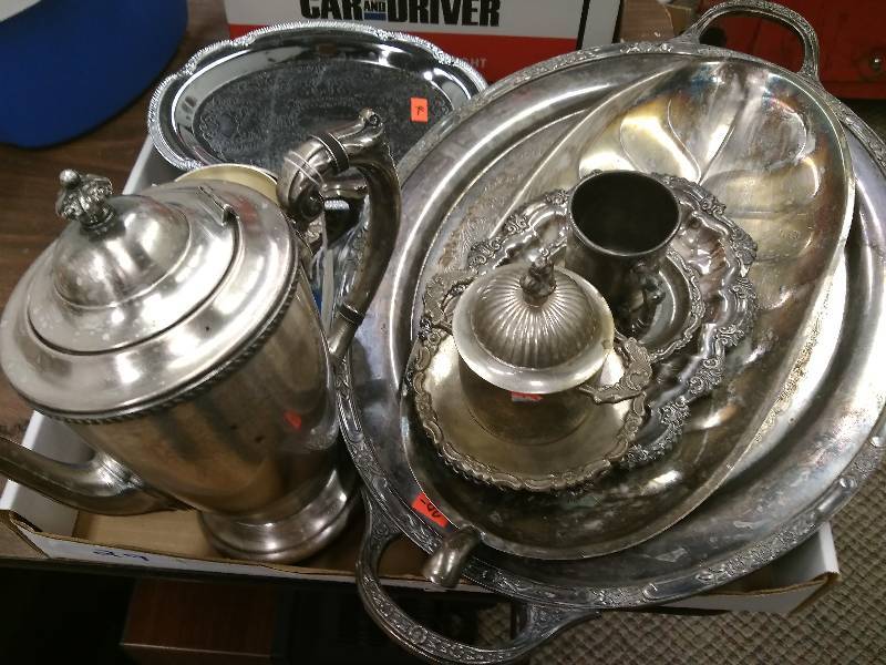 lot 29 image: SilverSilver Plate Lot