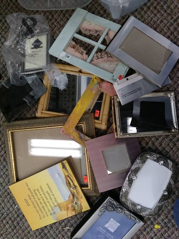 lot 62 image: Picture Frame Lot