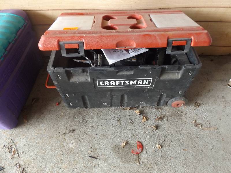 lot 37 image: Craftsman tool chest, craftsman tor...