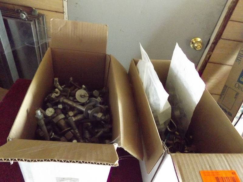 lot 49 image: Plumbing brass, various sizes and t...