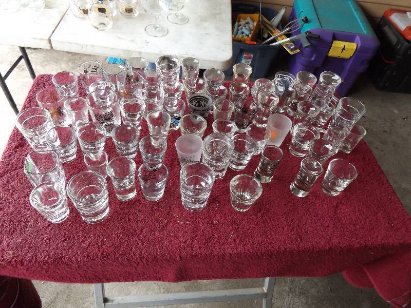 lot 69 image: Shot glasses Collection.