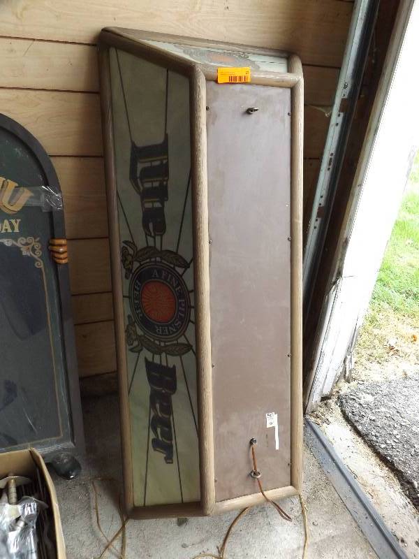 lot 67 image: Lite Beer pool table lamp