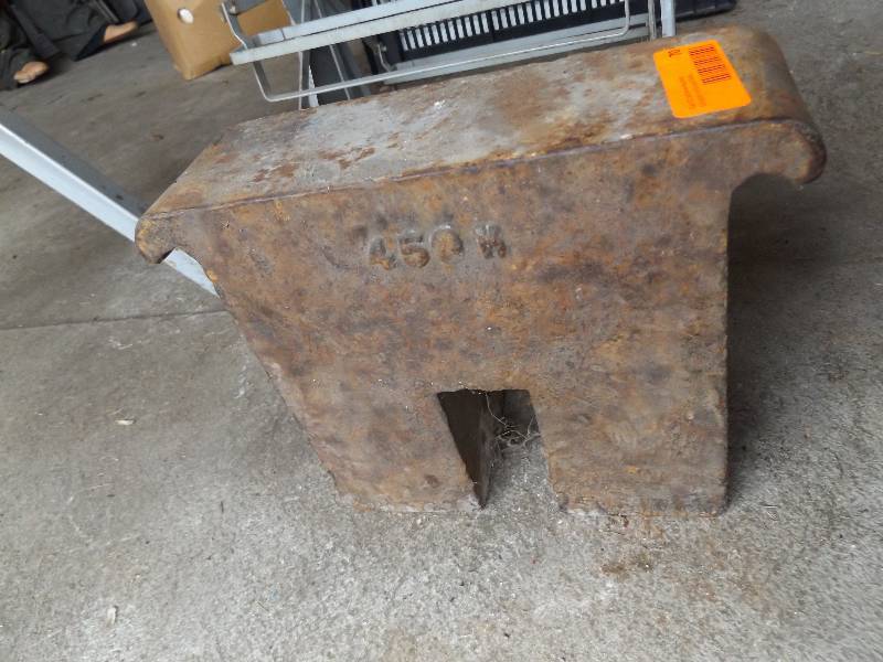 lot 70 image: Anvil and weight...