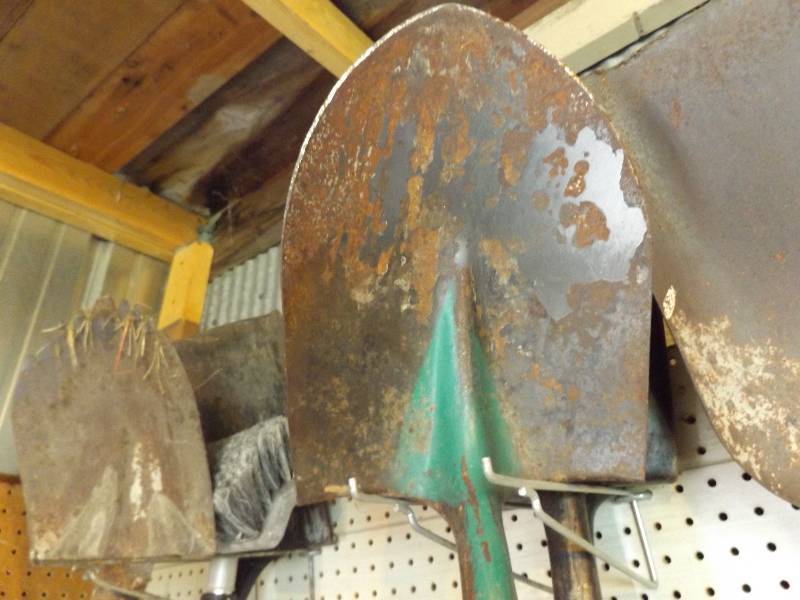 lot 178 image: 3 shovels, including roofing shovel...