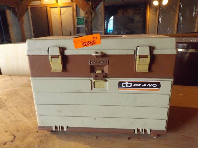 lot 252 image: Plano tackle box and contents...