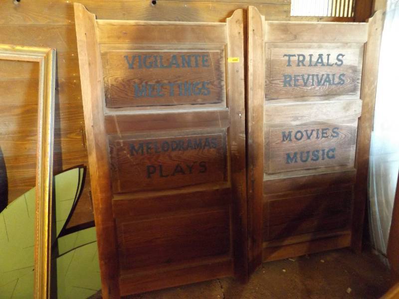 lot 262 image: Saloon doors from the Westward Ho, ...
