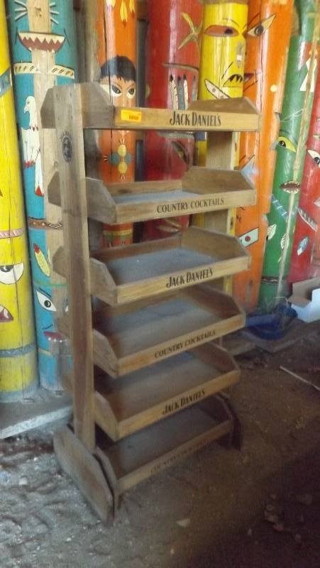 lot 226 image: Jack Daniels display shelf...