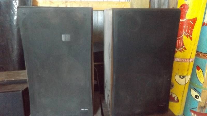lot 236 image: Pioneer speakers...