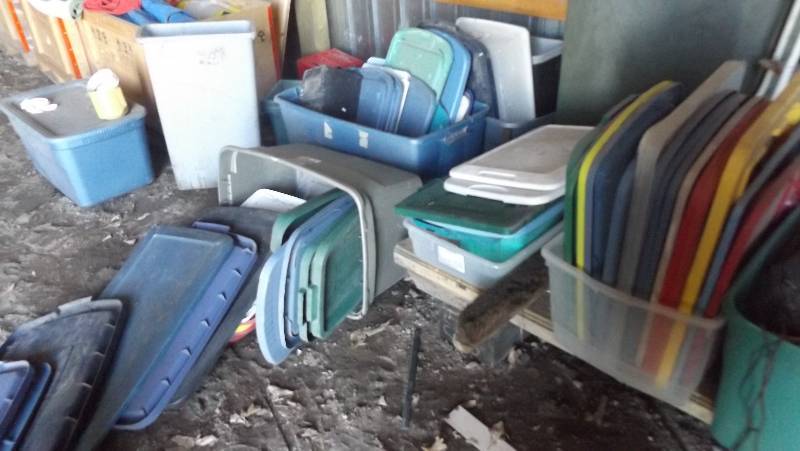 lot 347 image: Plastic totes and lids, garbage can...