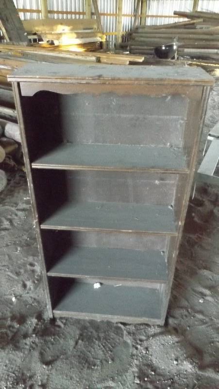 lot 354 image: Set of shelves...