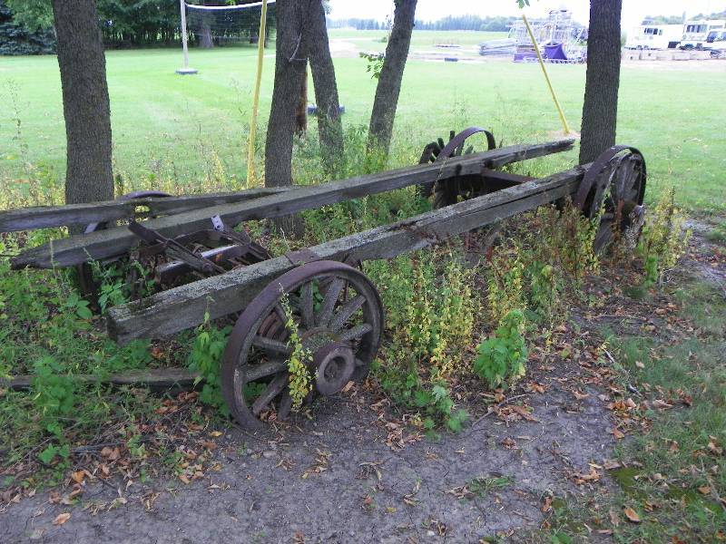 lot 20 image: Horse Drawn wagon