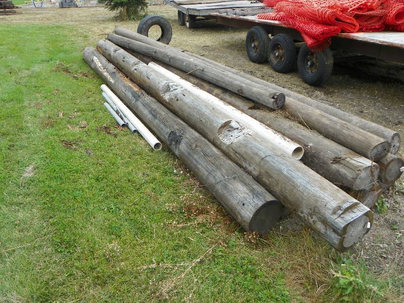lot 21 image: Wood logs...